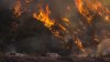 Pompierii din California folosesc FOCUL pentru a combate incendiile de vegetaţie devastatoare