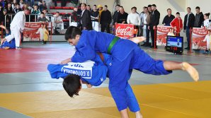 MEMORIALUL VALENTIN GUŢU. La competiţii au participat 100 de sportivi