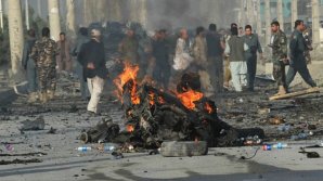 Atac sinucigaș, chiar înaintea Revelionului. Cel puţin 12 persoane, ucise 