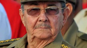 Moment istoric pentru Cuba. Raul Castro renunţă la funcţia de preşedinte