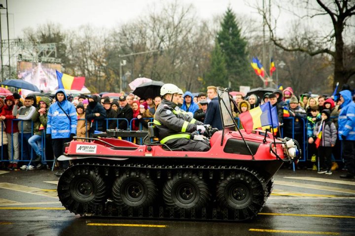 GALERIE FOTO. Cum s-a văzut parada militara de la București de Ziua Națională a României