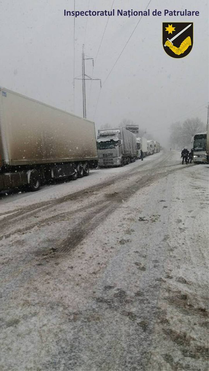 Atenție, șoferi! Precipitații sub formă de lapoviță în raioanele din nordul țării (FOTO)