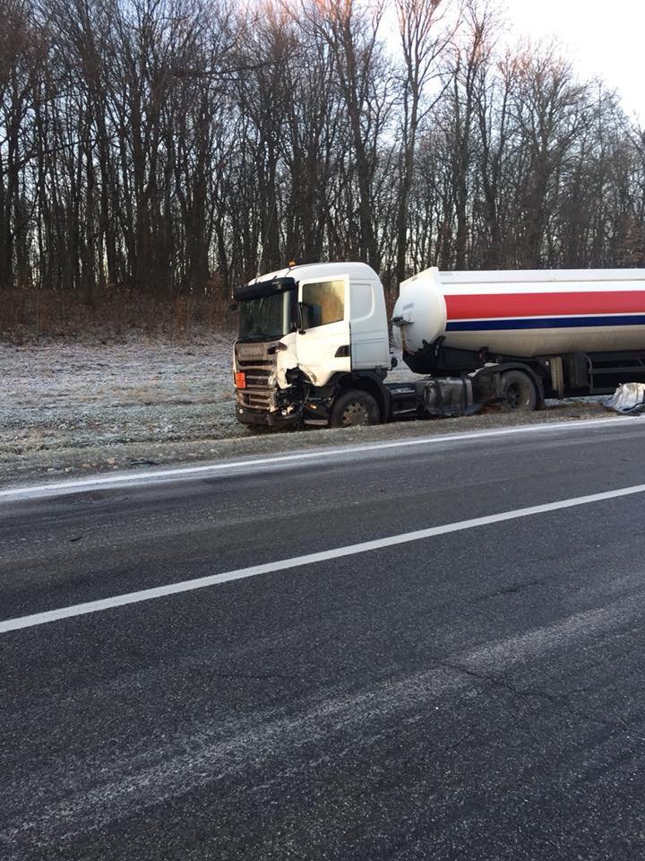 Un cuplu şi-a pierdut viaţa într-un grav accident produs pe traseul Chişinău-Leuşeni (FOTO)