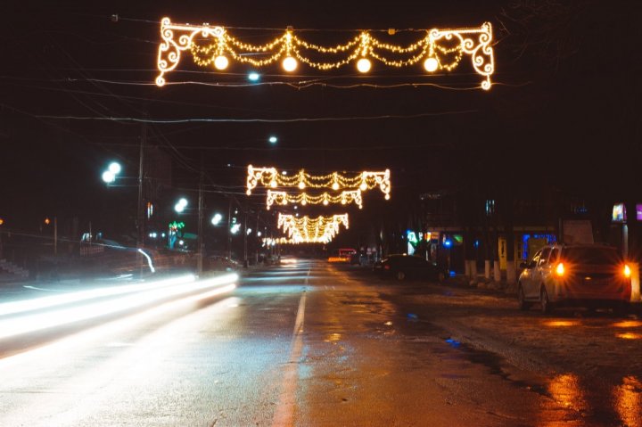 Orheiul scăldat în lumină de sărbători. Cum arată cel mai feeric oraş din Moldova 