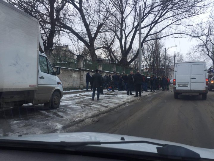 Cine este tânărul care a decedat în CUMPLITUL ACCIDENT de pe strada Tighina. Maşina avea cauciucuri de vară (FOTO/VIDEO)