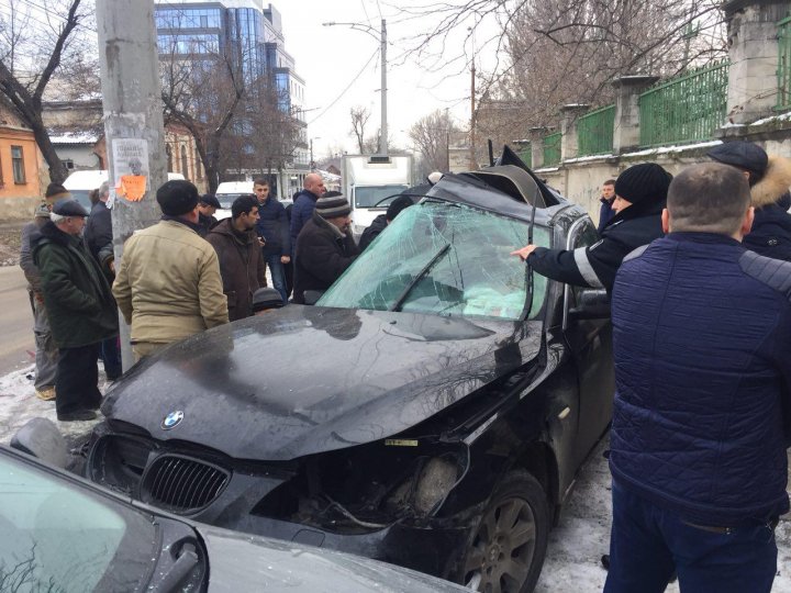 Cine este tânărul care a decedat în CUMPLITUL ACCIDENT de pe strada Tighina. Maşina avea cauciucuri de vară (FOTO/VIDEO)