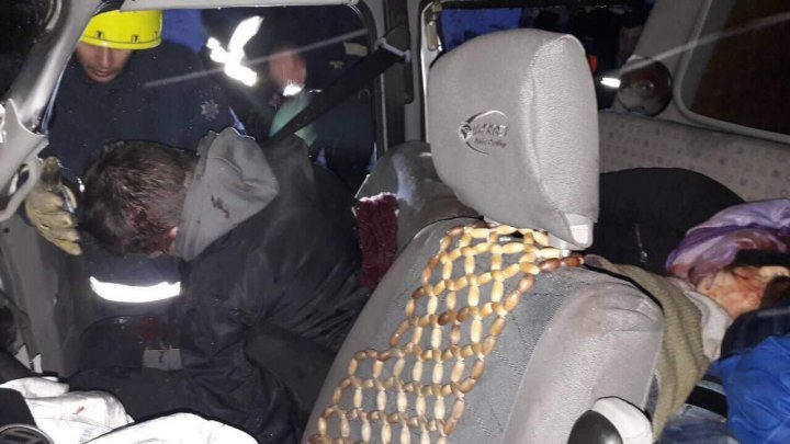 TRAGEDIE pe şoseaua Hânceşti. Bărbatul de 50 de ani rănit în accidentul de la Sărata Galbenă A MURIT la spital (FOTO)