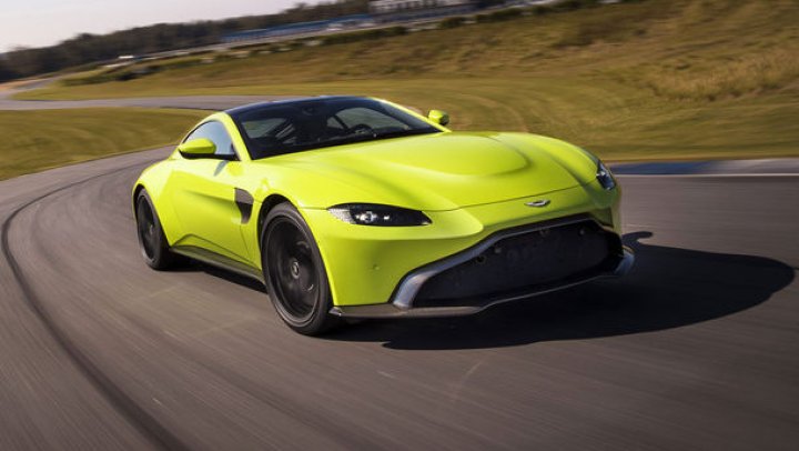 Aston Martin Vantage ar putea primi o versiune cu motor V12