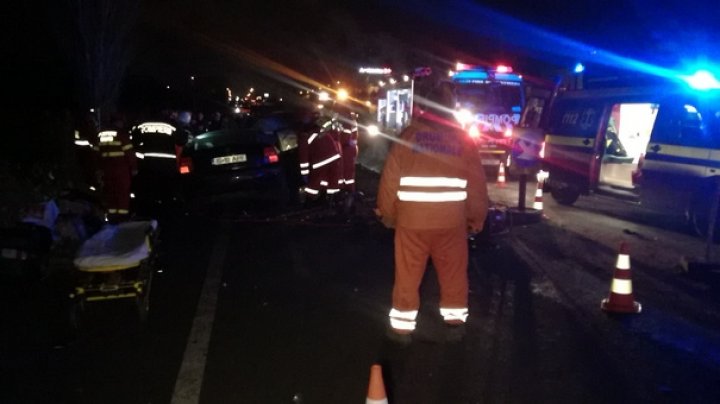 ACCIDENT GRAV LA IAŞI. Şase persoane rănite, după ce un autoturism marca Volkswagen a intrat pe contrasens