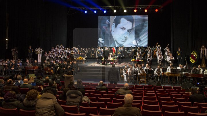 Conducătorul ansamblului de dansuri populare Joc, Vladimir Curbet a fost petrecut pe ultimul drum (FOTOREPORT)