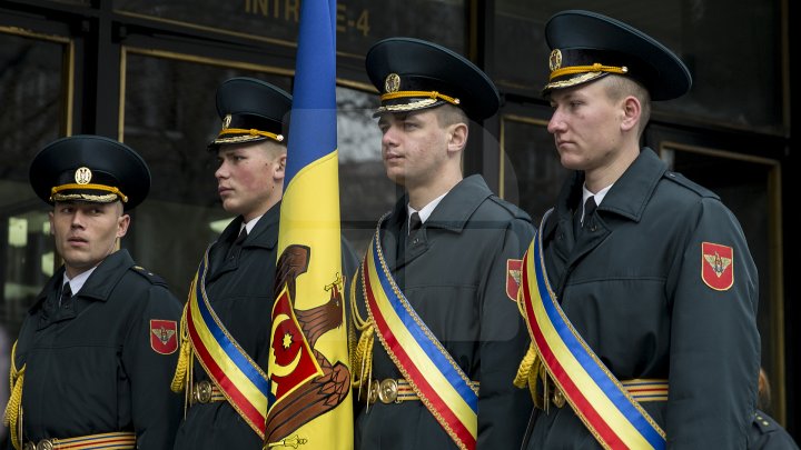 Conducătorul ansamblului de dansuri populare Joc, Vladimir Curbet a fost petrecut pe ultimul drum (FOTOREPORT)