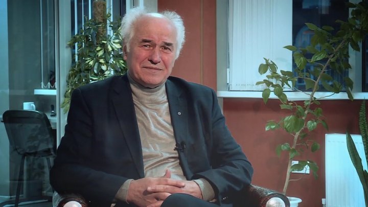 Cu ocazia sărbătorilor de iarnă, interpreţii autohtoni vin cu mesaje de felicitare (VIDEO)