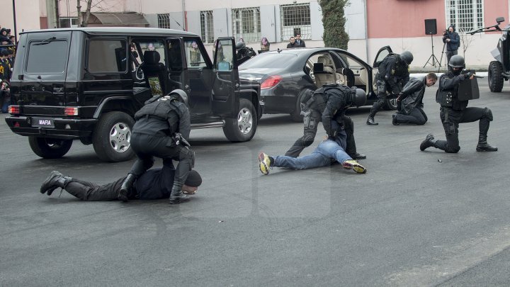 Brigada de poliţie cu destinaţie specială "Fulger" a marcat 26 de ani de la fondare (FOTOREPORT)