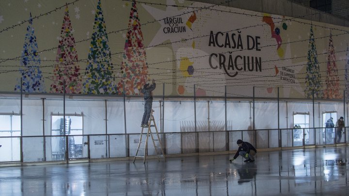 Feerie şi atmosferă de sărbătoare! Primul târg de Crăciun în stil european organizat la Chişinău va fi deschis astăzi (IMAGINI DE POVESTE)