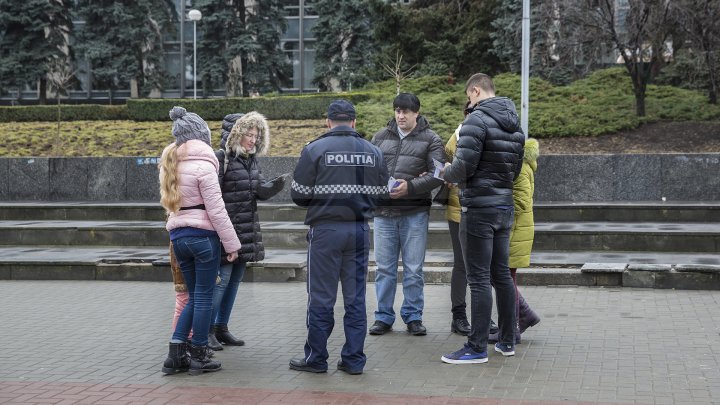 MĂSURI SPORITE DE SĂRBĂTORI. Trei mii de poliţişti vor asigura ordinea publică