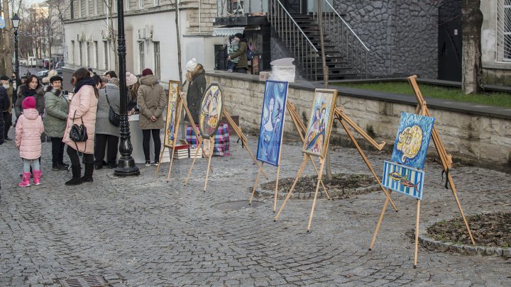 Sărbătoarea Luminii în Capitală. Comunitatea evreiască din Moldova a aprins prima lumânare de Hanukkah (FOTOREPORT)