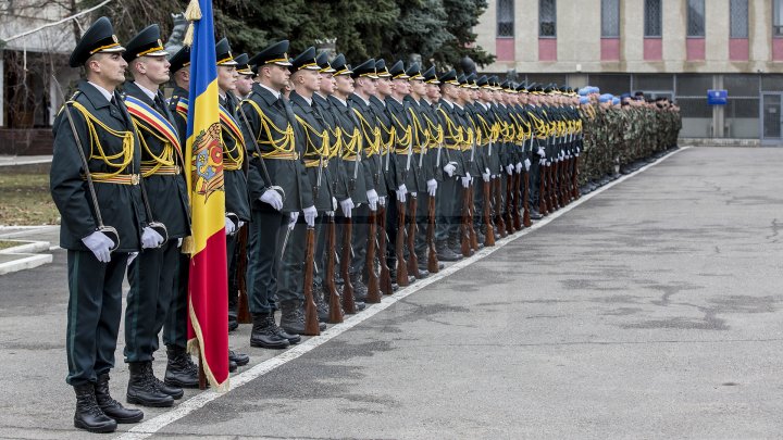 Al optulea contigent de militari moldoveni pleacă în Kosovo. Pavel Filip: E un motiv de mândrie pentru întreaga noastră societate (FOTO)