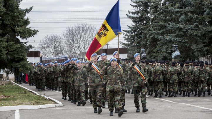 Al optulea contigent de militari moldoveni pleacă în Kosovo. Pavel Filip: E un motiv de mândrie pentru întreaga noastră societate (FOTO)