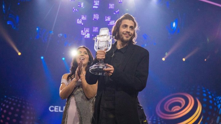 O şansă la o viaţă normală. Cântăreţul Salvador Sobral a primit o inimă nouă