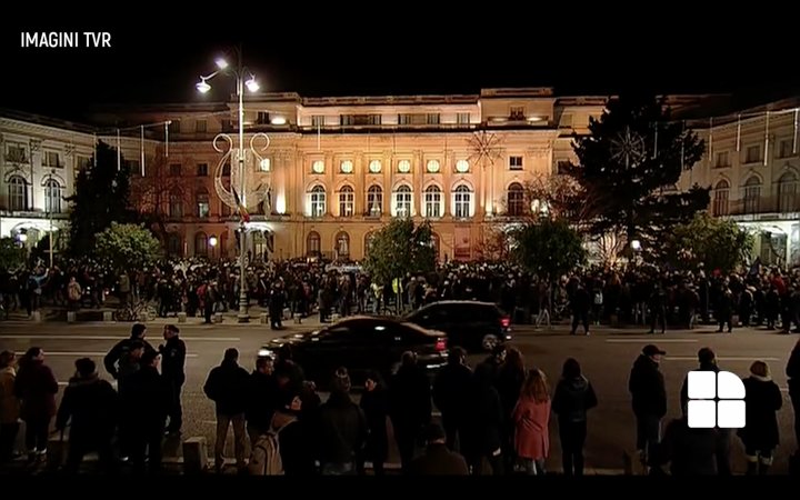 Funeraliile Regelui Mihai I. Sicriul a fost depus la București, la Palatul Regal (VIDEO)