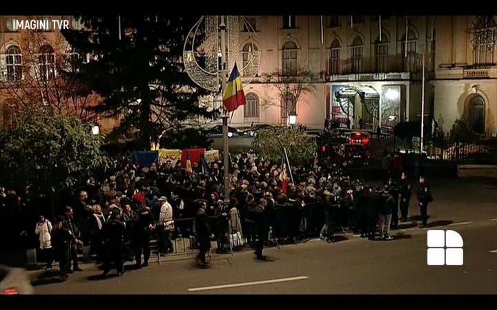 Funeraliile Regelui Mihai I. Sicriul a fost depus la București, la Palatul Regal (VIDEO)