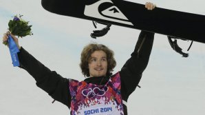 Competiţie cu ghinion! Elveţianul Iuri Podladchikov şi-a rupt nasul în timpul concursului