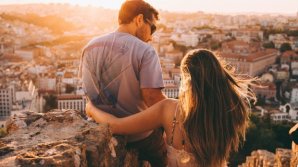 HOROSCOP: Trei femei din zodiac care au tone de farmec