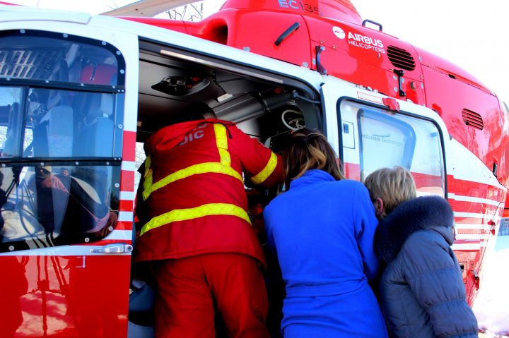 Intervenţie SMURD la Chişinău. Un bărbat, transportat de urgenţă la Bucureşti 