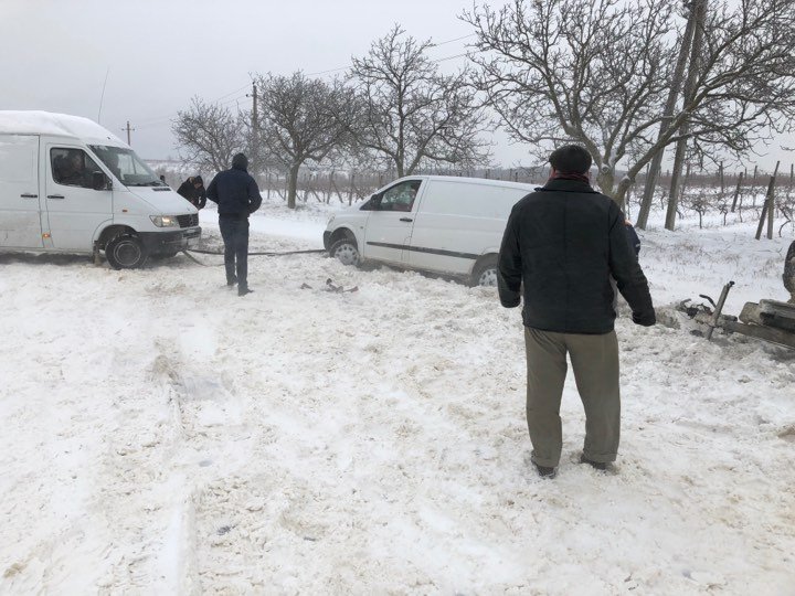 Prima ninsoare serioasă din această iarnă. Cum s-au descurcat autoritățile și cum se circulă (FOTO)