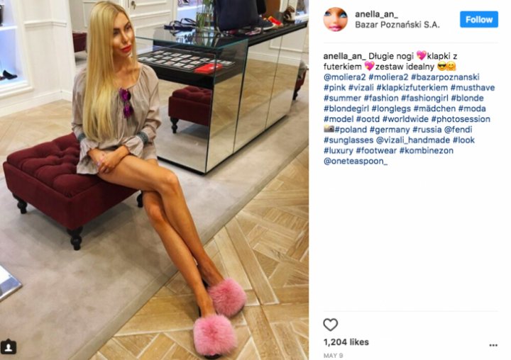 Şi-a distrus corpul ca să arate ca păpuşa Barbie. A cheltuit 40.000 de dolari (GALERIE FOTO) 