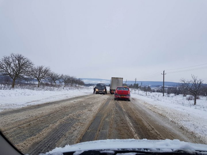 Prima ninsoare serioasă din această iarnă. Cum s-au descurcat autoritățile și cum se circulă (FOTO)