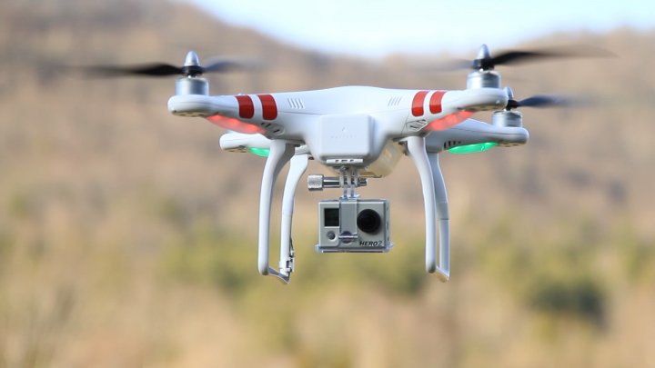 DJI pregăteşte o nouă dronă pliabilă de dimensiuni mici