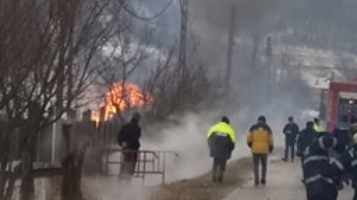 EXPLOZIE PUTERNICĂ în România! SUTE DE PERSOANE, evacuate