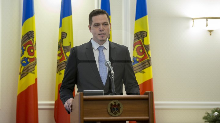 Miniștrii desemnați au depus jurământul de învestire în fața șefului Legislativului. Candu: Să scrieţi o nouă pagină pentru Moldova