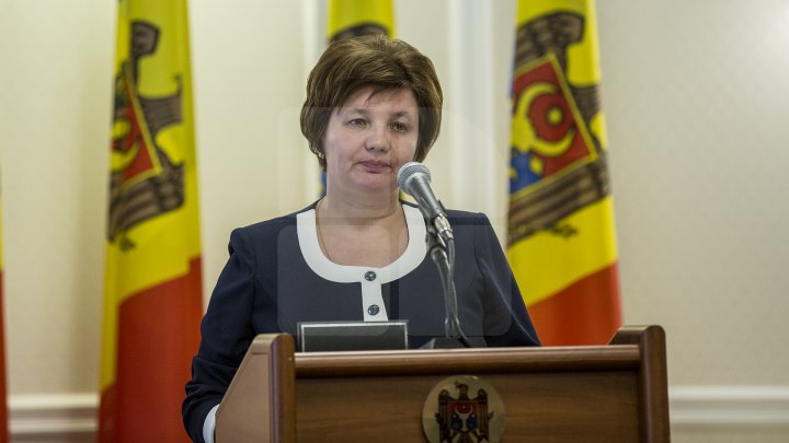 Miniștrii desemnați au depus jurământul de învestire în fața șefului Legislativului. Candu: Să scrieţi o nouă pagină pentru Moldova