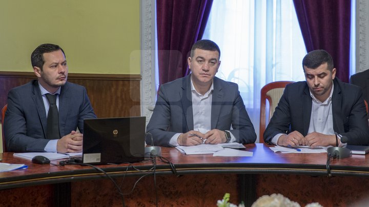 MORMANE DE ZĂPADĂ. Şefii de la Piaţa Centrală şi Spaţii Verzi, MUSTRAŢI PUBLIC de primarul Silvia Radu: VIN CU UN AVERTISMENT DUR 