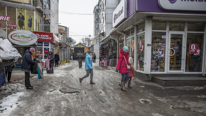 MORMANE DE ZĂPADĂ. Şefii de la Piaţa Centrală şi Spaţii Verzi, MUSTRAŢI PUBLIC de primarul Silvia Radu: VIN CU UN AVERTISMENT DUR 