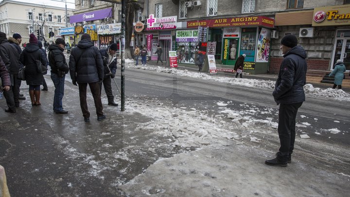 MORMANE DE ZĂPADĂ. Şefii de la Piaţa Centrală şi Spaţii Verzi, MUSTRAŢI PUBLIC de primarul Silvia Radu: VIN CU UN AVERTISMENT DUR 