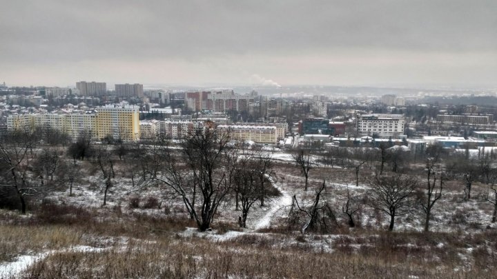 METEO. Meteorologii anunță lapoviță slabă în toată țara. Câte grade vor indica termometrele