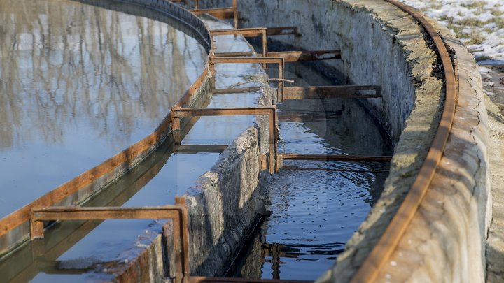 Veste bună pentru locuitorii Capitalei. Au început lucrările de reparație a Staţiei de Epurare a apelor reziduale (FOTOREPORT)