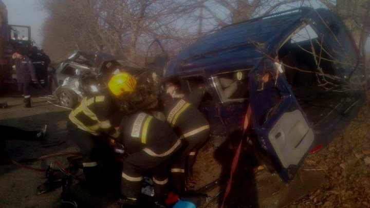 ACCIDENT TERIFIANT în raionul Anenii Noi: Cinci oameni au murit, printre care şi un copil (IMAGINI DE GROAZĂ)