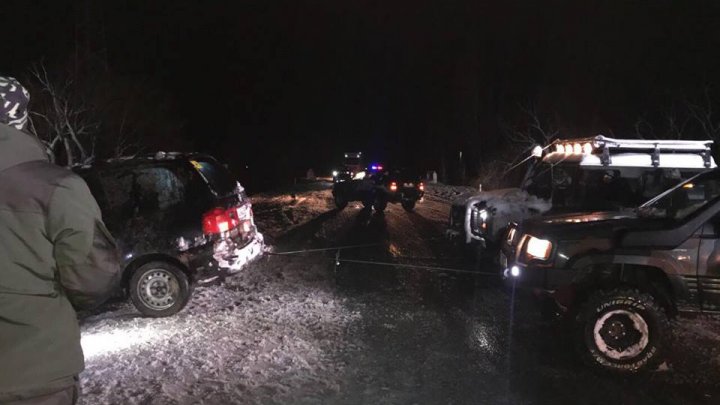 DEMNI DE LAUDĂ! Câţiva tineri AU UIMIT ÎNTREAGA ŢARĂ. Ce au făcut în această noapte pe traseele naţionale (IMAGINI CARE NU AU NEVOIE DE COMENTARII)