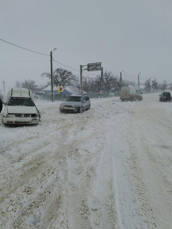 Prima ninsoare serioasă din această iarnă. Cum s-au descurcat autoritățile și cum se circulă (FOTO)