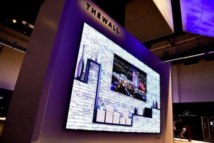 Samsung a prezentat The Wall, un televizor modular uriaş. Cum arată 