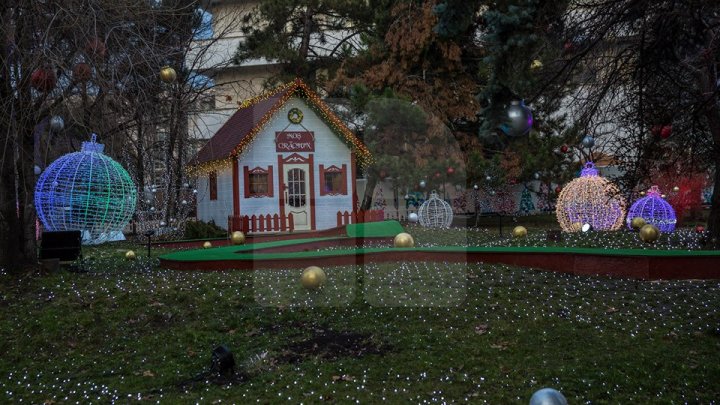 Atmosfera de poveste de pe 31 august a luat sfârşit! Tombolă cu premii și un concert grandios în ultima zi a Târgului Acasă de Crăciun