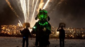 FESTIVAL GRANDIOS LA MARSDEN. Localnicii au mers pe străzi cu torțe în mâini