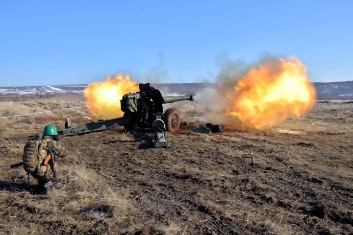 Exerciții militare și trageri de luptă în garnizoana Cahul (GALERIE FOTO)