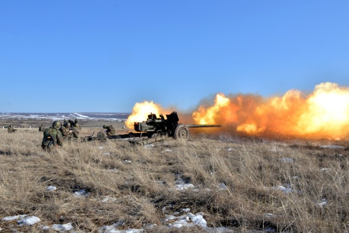 Exerciții militare și trageri de luptă în garnizoana Cahul (GALERIE FOTO)