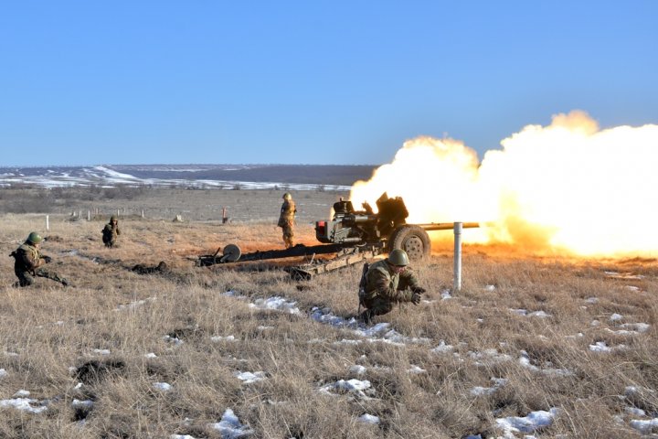 Exerciții militare și trageri de luptă în garnizoana Cahul (GALERIE FOTO)