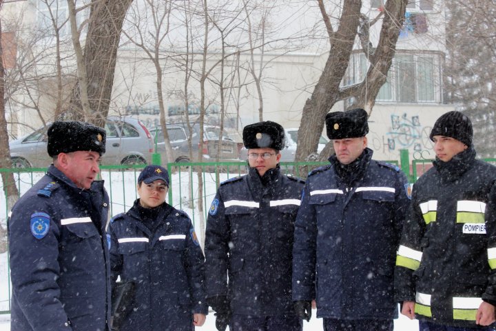 O casă protejată, o viață salvată. Peste 1500 de detectoare de fum, instalate în locuințele oamenilor (FOTO)